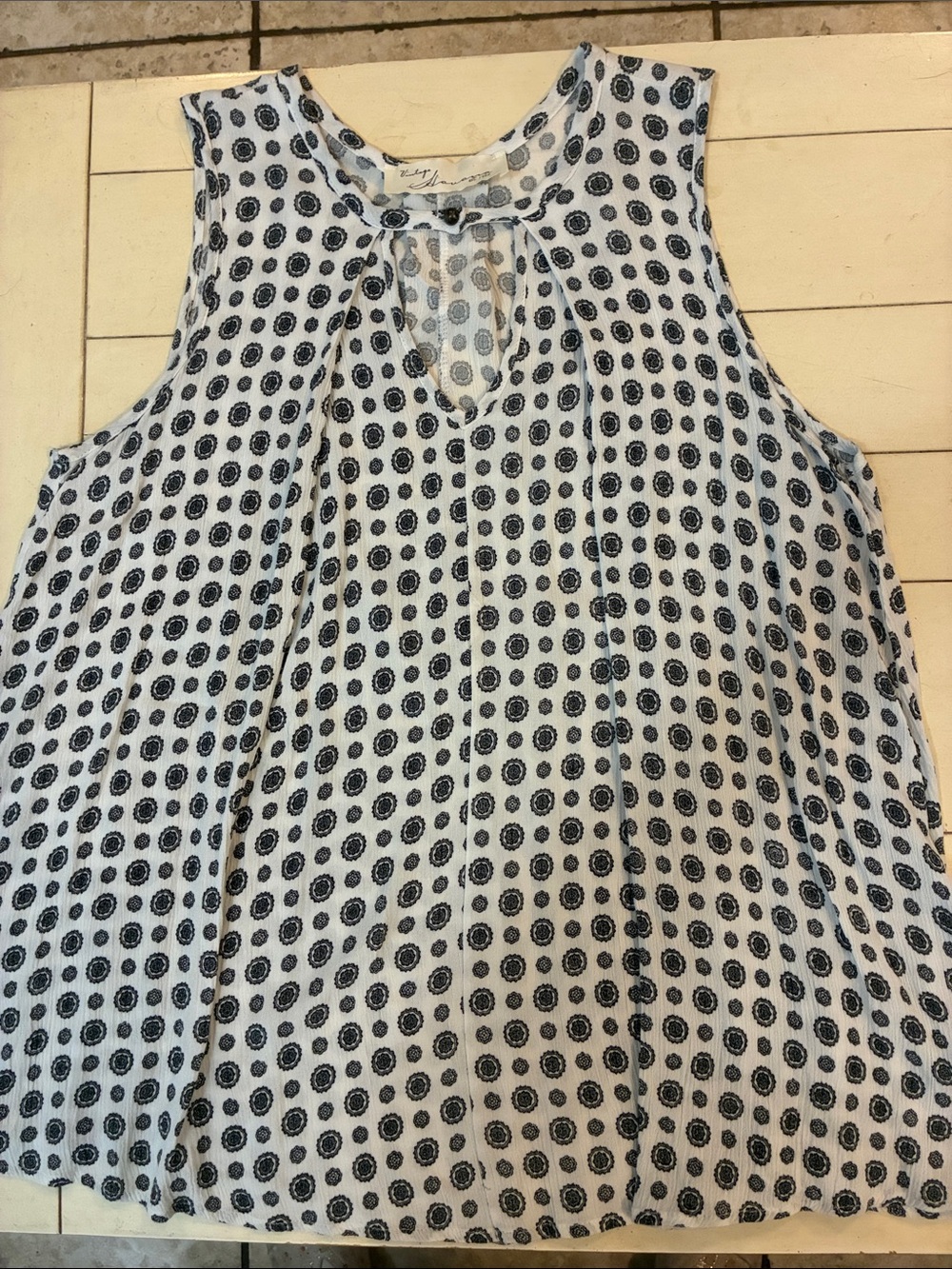 Vintage Havana sleevless blouse. Size L.